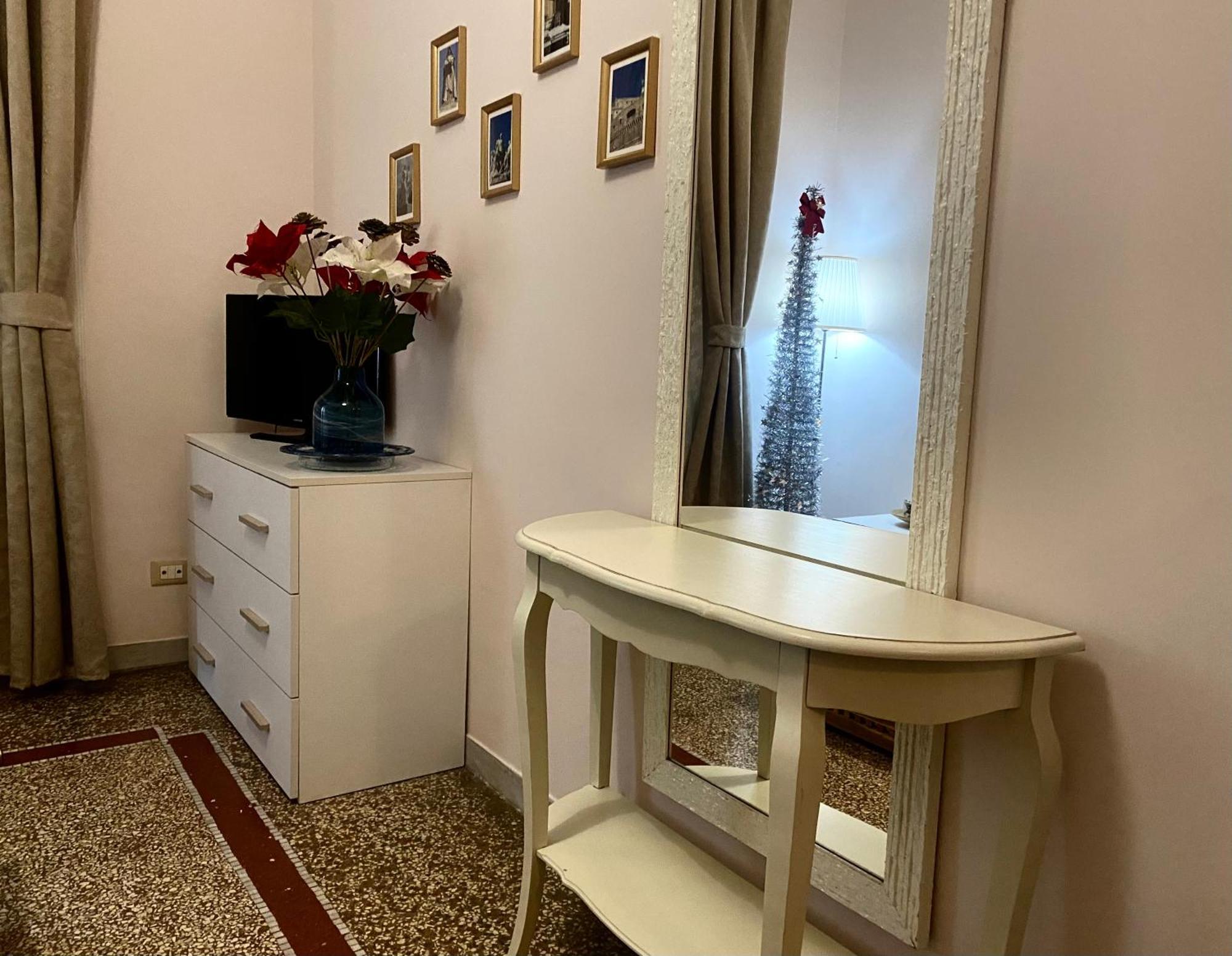 Emi House Re Di Roma , Intero Appartamento - 80 Mq מראה חיצוני תמונה